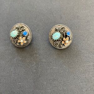 Vintage clip on earrings with small stones